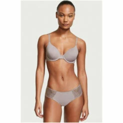 Victoria’s Secret Victoria's Secret No Show Floral Lace Hipster Panty Black 6 Victoria’s Secret Victoria's Secret No Show Floral Lace Hipster Panty Black -Victoria's Secret Shop unnamed file 1159