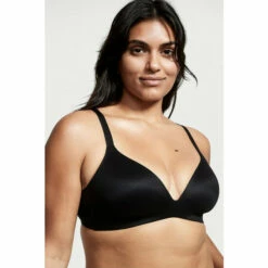 Victoria’s Secret Victoria's Secret Black Smooth Lightly Lined Plunge Non Wired Bra