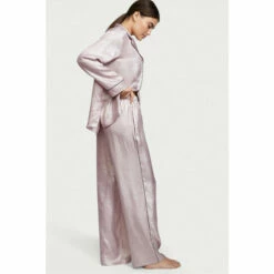 Victoria’s Secret Victoria's Secret Fiona Foil Pyjamas -Victoria's Secret Shop unnamed file 5227